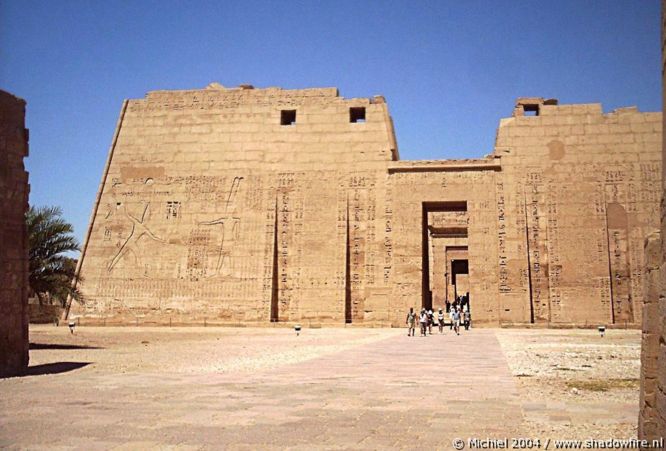 Ramses 3 Temple, Medinat Habu, West Bank, Luxor, Egypt 2004,travel, photography,favorites