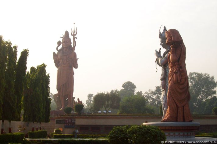 Hindu statues, Route 8, Haryana, India, India 2009,travel, photography