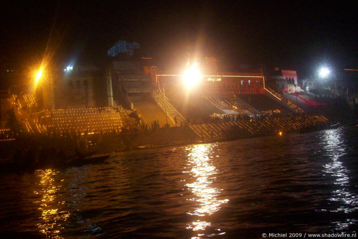 Purnima Kartik Poornima Full moon day, Ganges river, Varanasi, Uttar Pradesh, India, India 2009,travel, photography