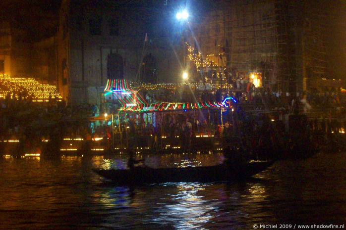 Purnima Kartik Poornima Full moon day, Ganges river, Varanasi, Uttar Pradesh, India, India 2009,travel, photography