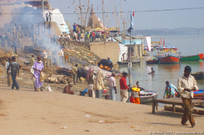 cremation, Manikarnika burning Ghat, Ganges river, Varanasi, Uttar Pradesh, India, India 2009,travel, photography