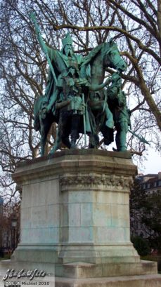 Charlemagne statue, Notre Dame, Paris, France, Paris 2010,travel, photography